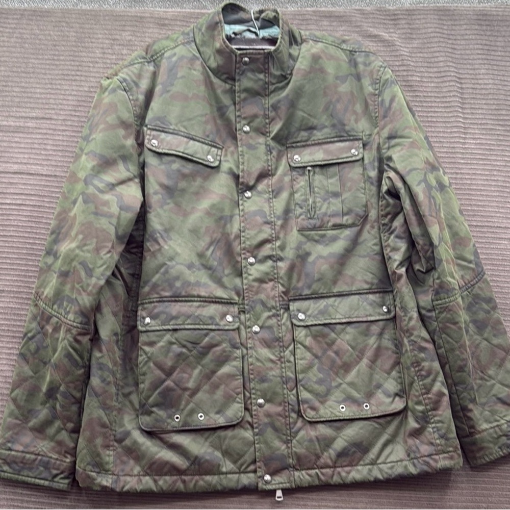 Johnnie-O Coburn Camo Jacket Men X-Large Polyester Designer Outdoors Utility.
